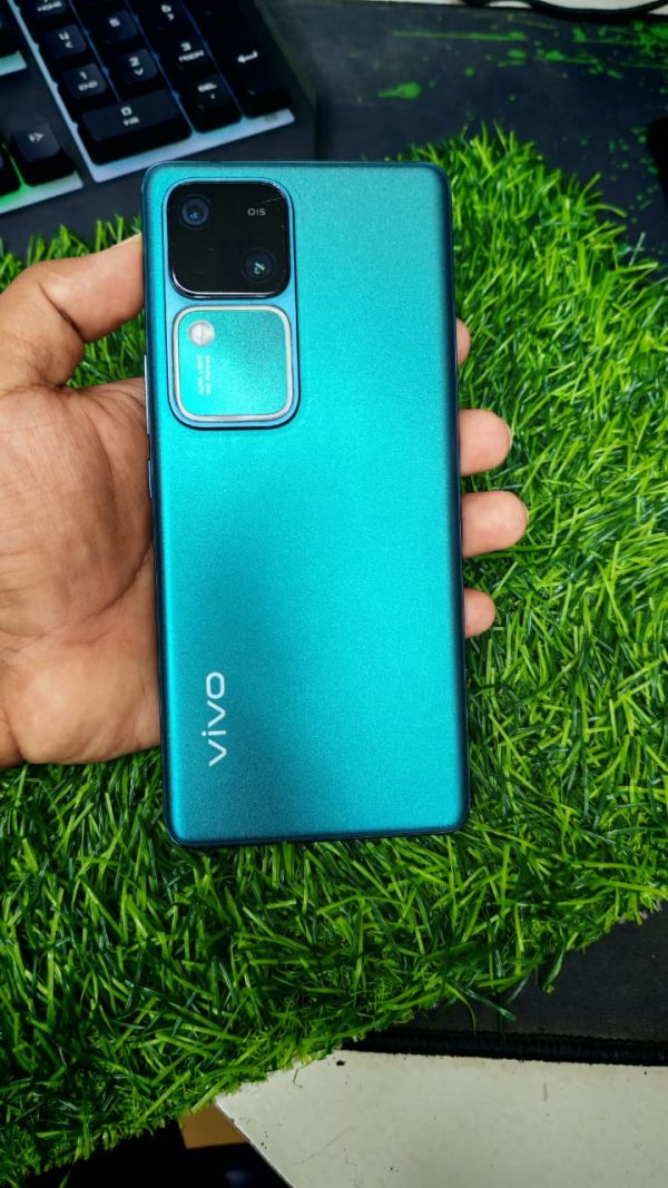 Vivo V30 5G