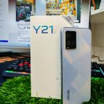 Y21