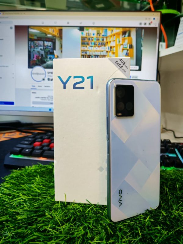 Y21