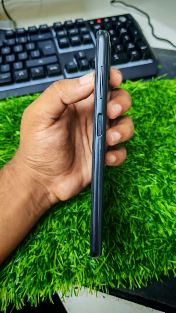 Samsung A12 (4/64 GB) Official – Used Full Fresh - Image 4